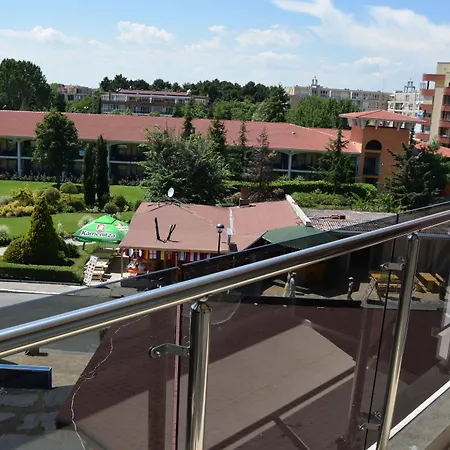 Admiral Plaza ساني بيتش