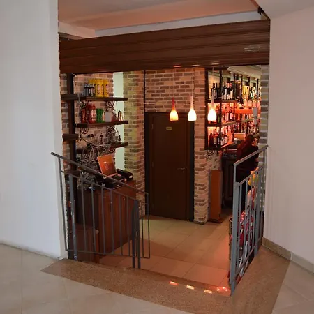 Admiral Plaza ساني بيتش