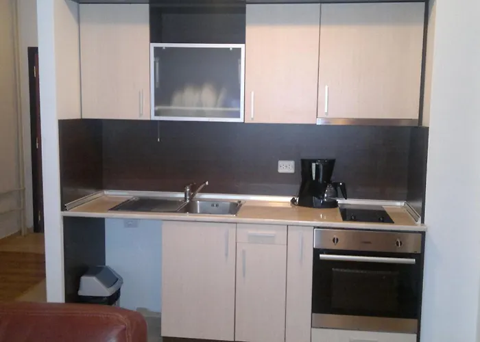 海军上将广场公寓酒店