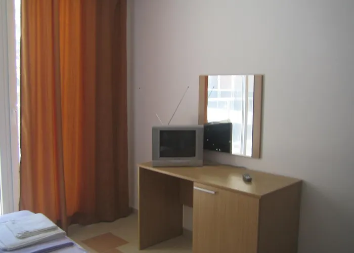 海军上将广场公寓酒店