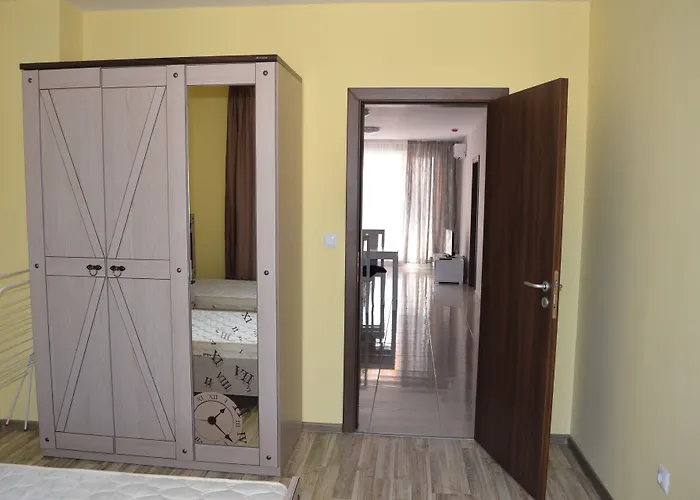 Apartman Admiral Plaza Napospart