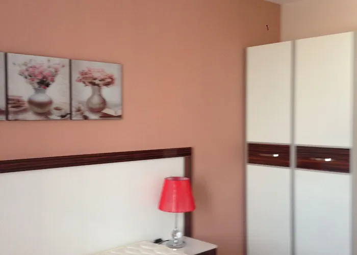 Admiral Plaza Apartman *