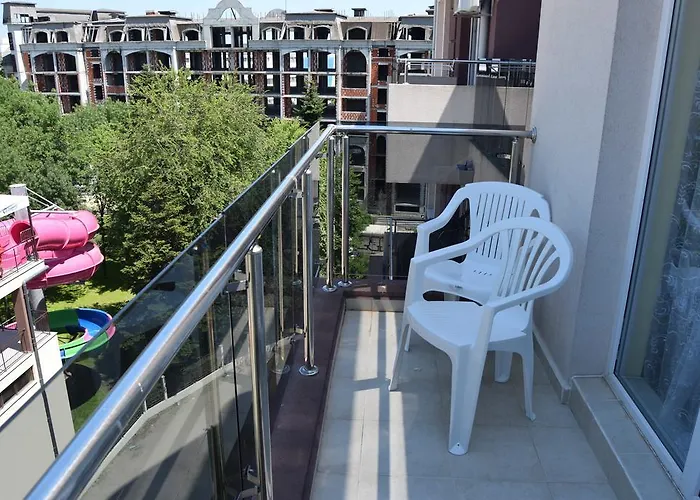 海军上将广场公寓酒店 * 阳光海滩