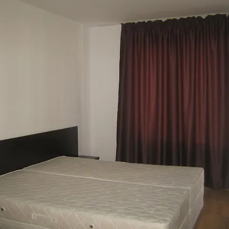 アパート Admiral Plaza *