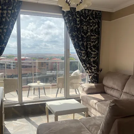 Admiral Plaza Appartement