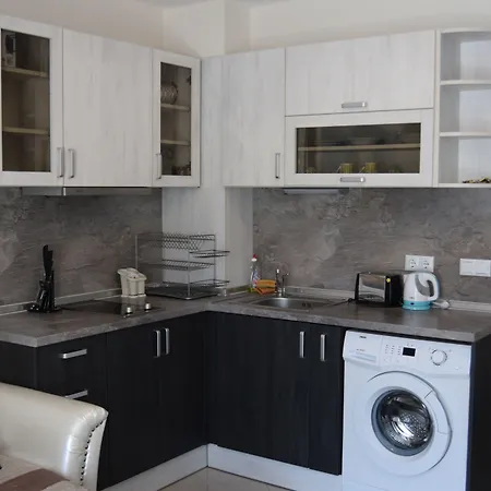 Admiral Plaza サニービーチ