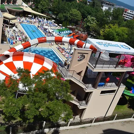 Admiral Plaza Сонячний Берег