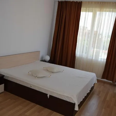 Apartman Admiral Plaza Napospart