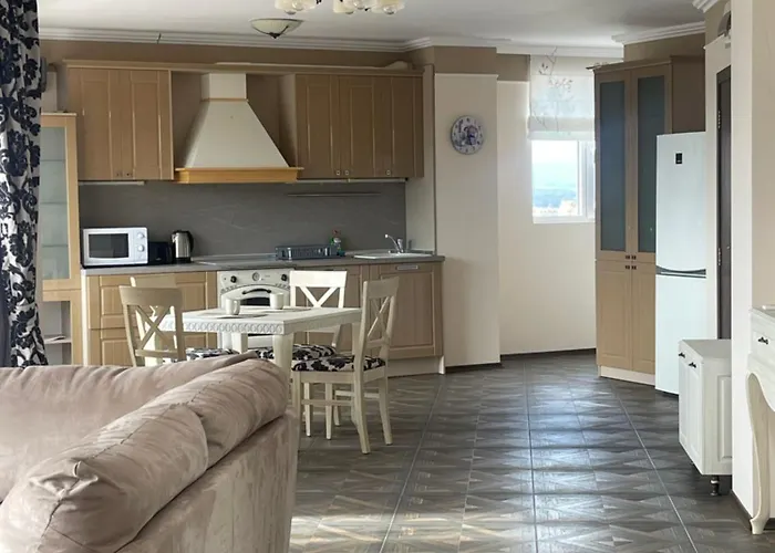 Апартаменти Admiral Plaza Сонячний Берег