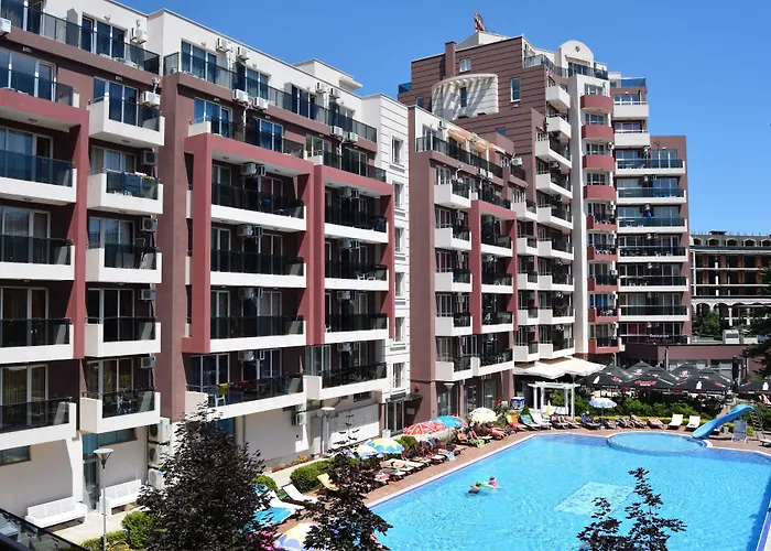 Admiral Plaza Сонячний Берег